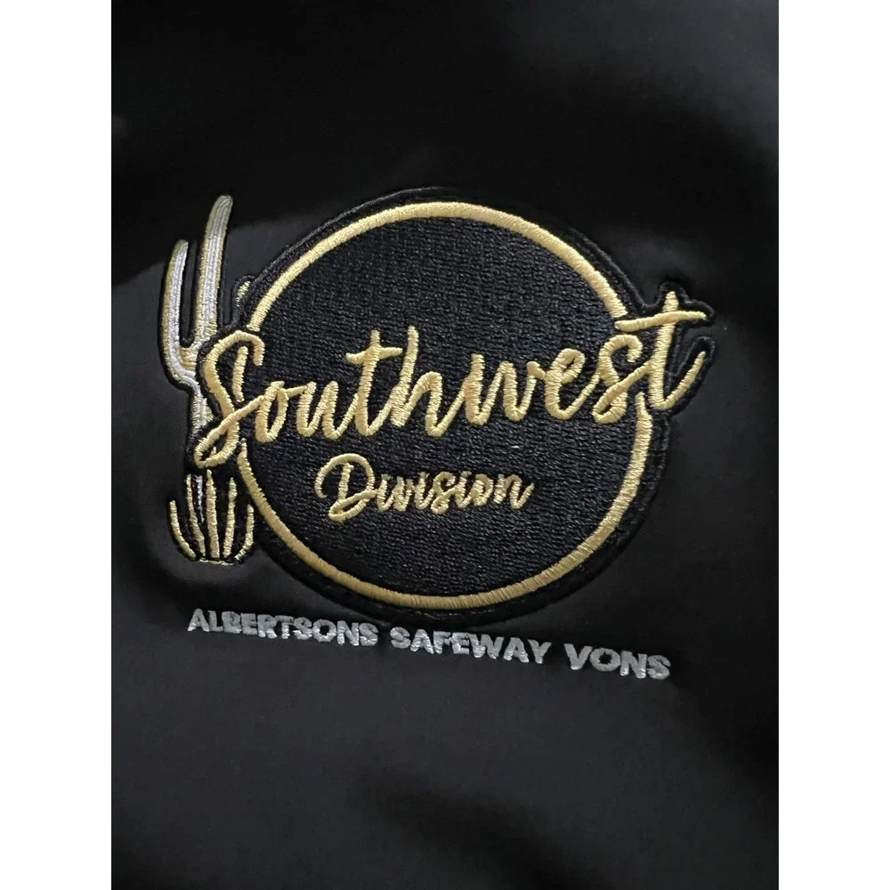 The North Face XXL 2XL Apex Barrier Soft Shell Jacket Black Logo Vons Safeway
